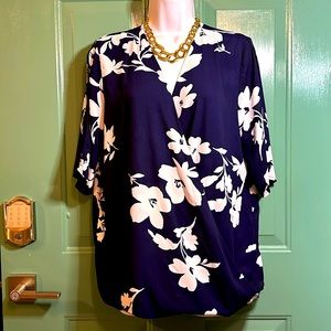 Navy and White Floral Iman blouse size medium